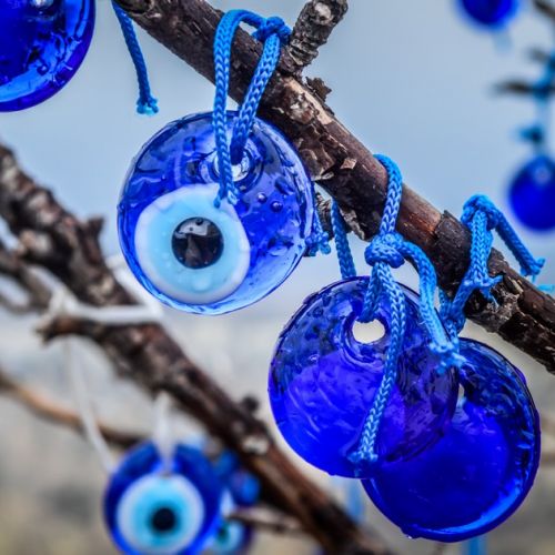 Evil eye: how to protect yourself from it or remove it?