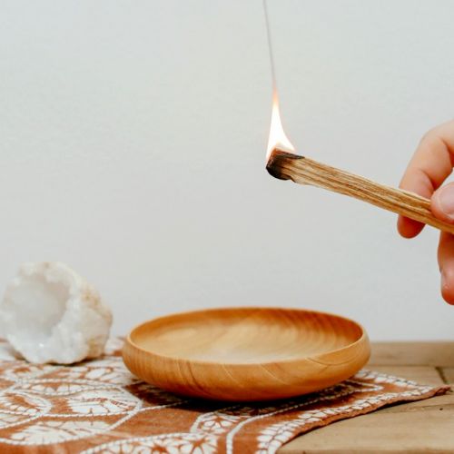 Purification ritual: how to use palo santo wood?